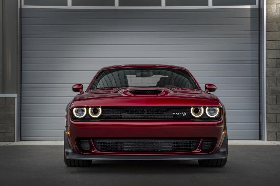  Dodge Challenger SRT Hellcat Widebody 2017 года  (фото 15 из 69)